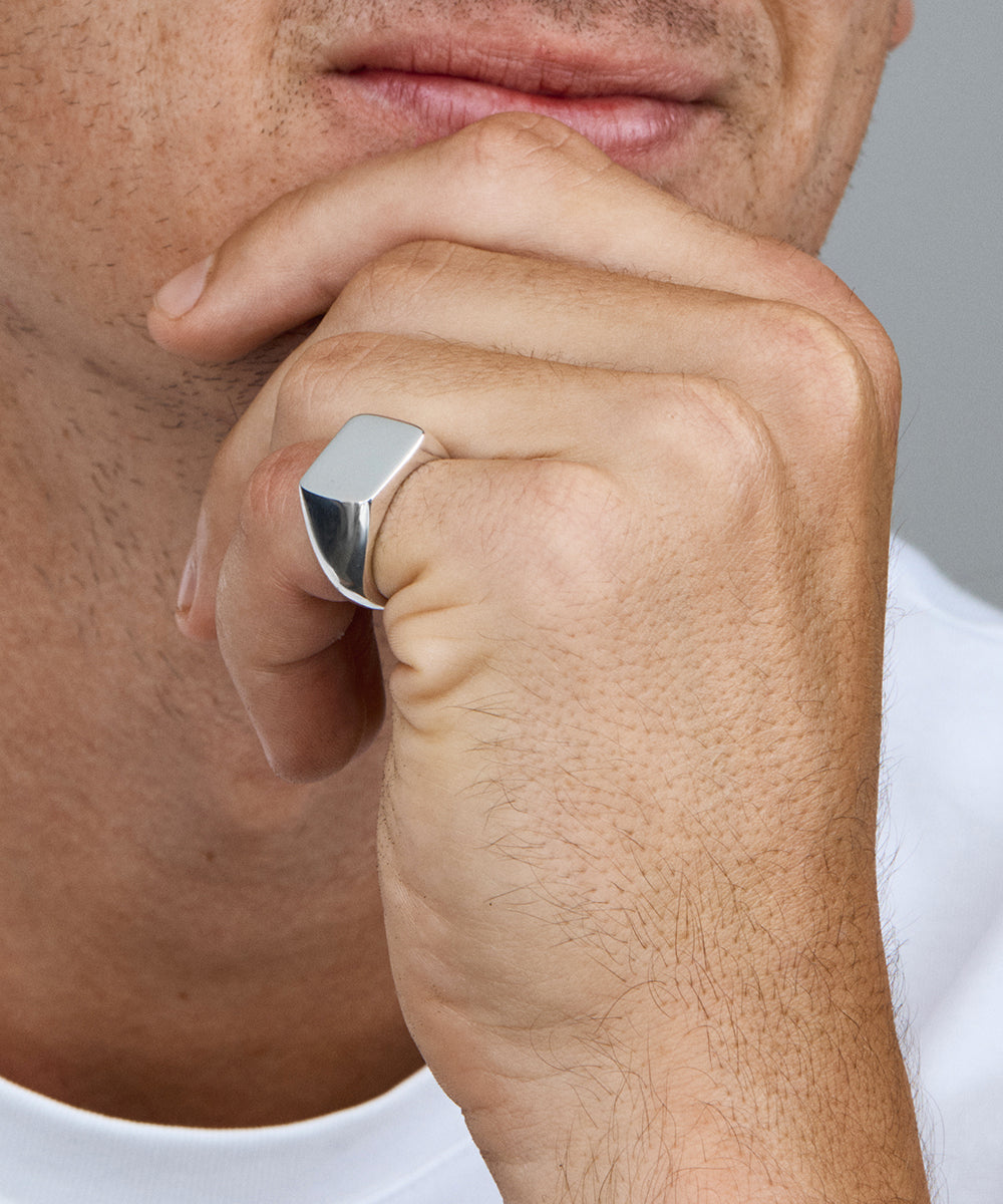 Bolt Signet Ring