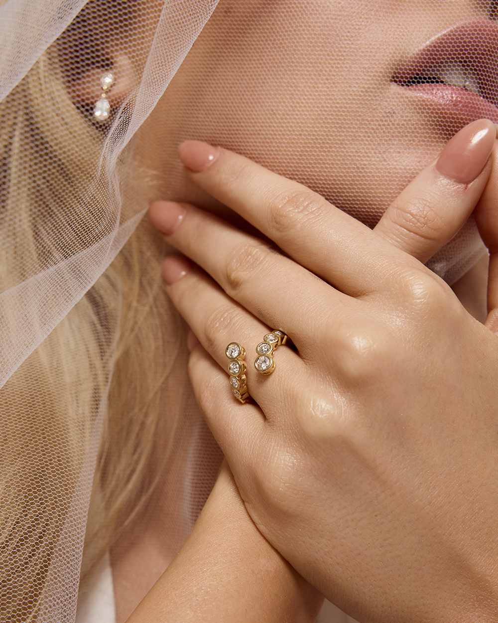 Elodie Round Bezel Wrap Ring