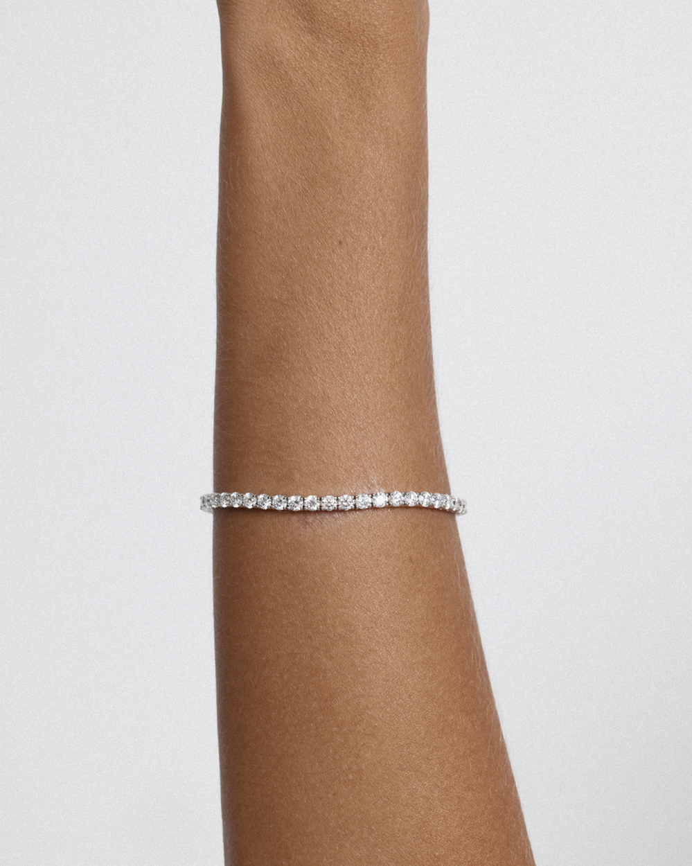 Half Bezel Tennis Bracelet 5.66ct
