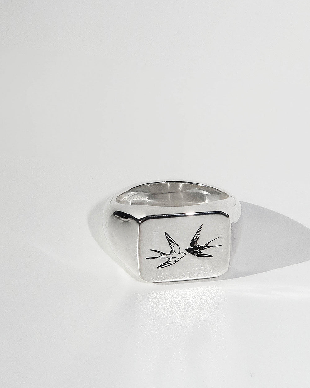 Bolt Signet Ring