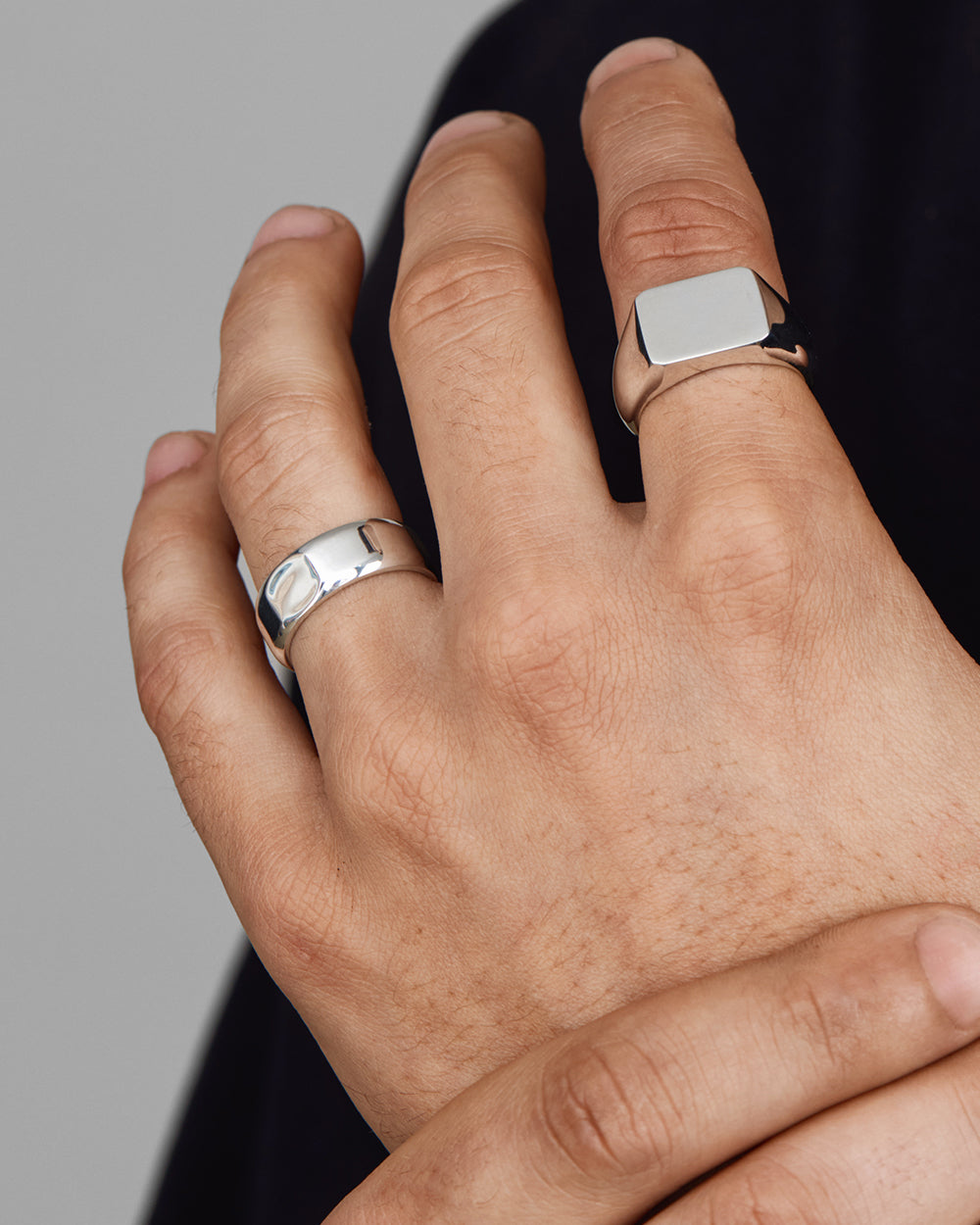 Bolt Signet Ring