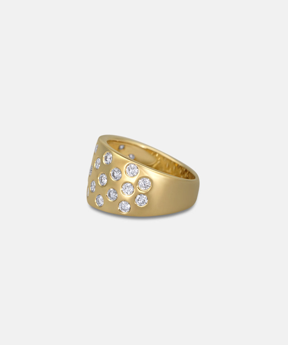 Pressure Set Diamond Band