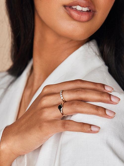 Petite Oval Signet Ring Copy