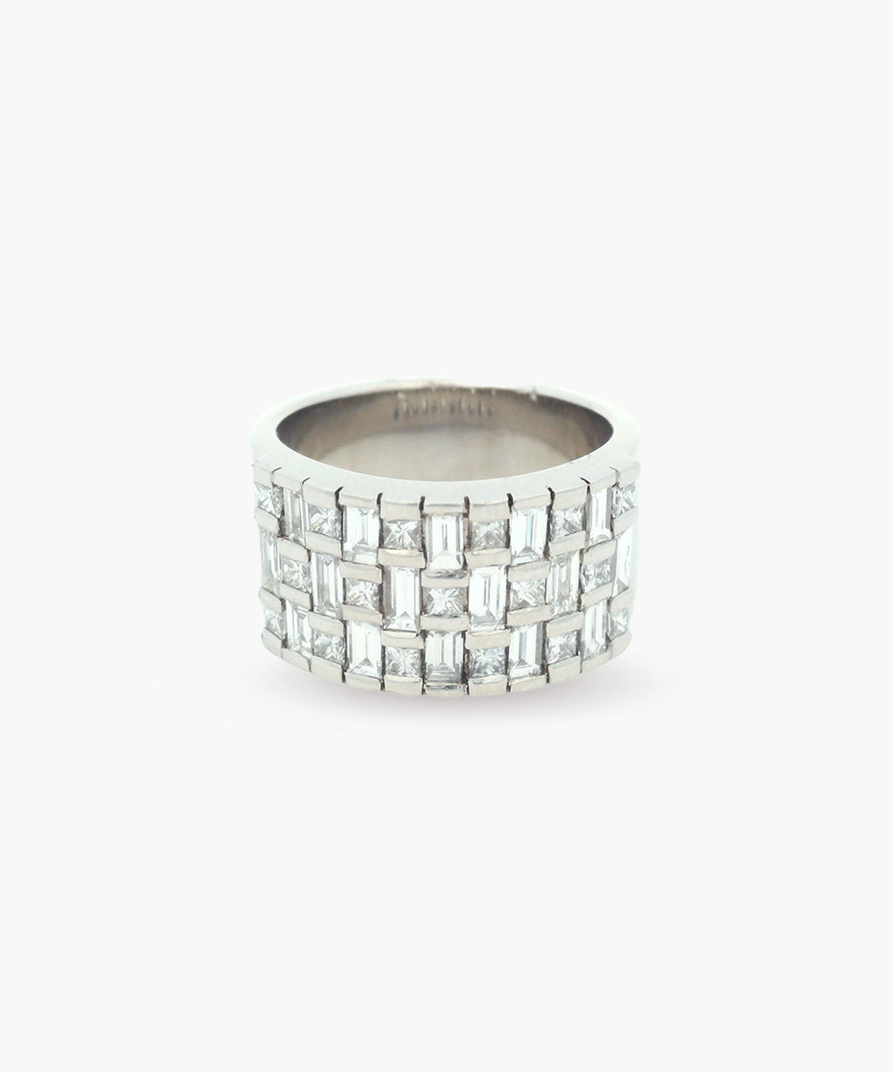 Statement Baguette Diamond Band