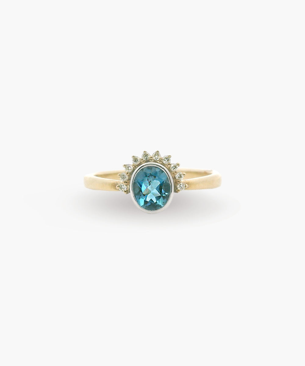 Ceylon Sapphire & Diamond Sunburst Ring