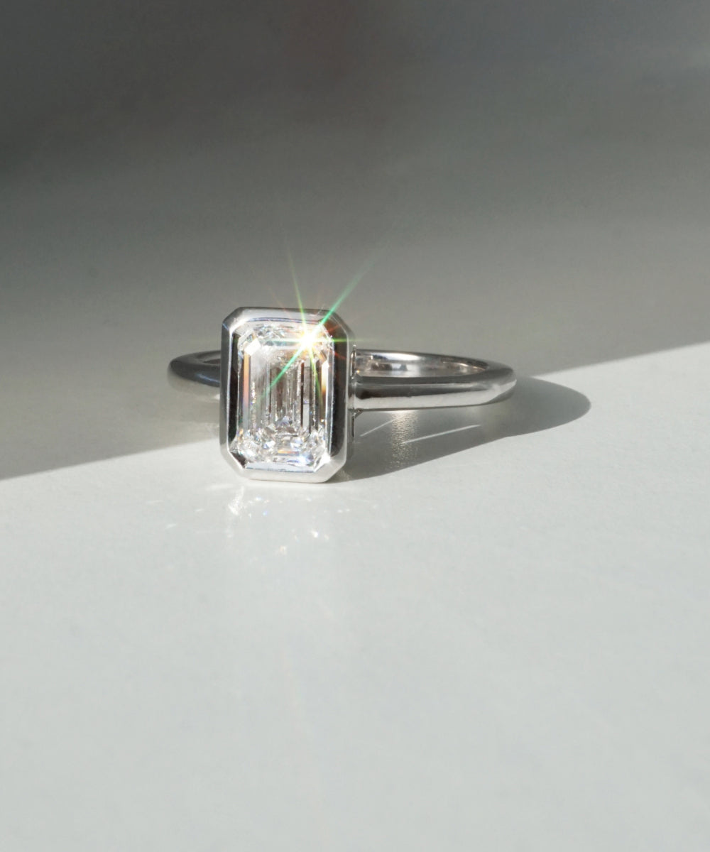 Tayla | 1.50ct Emerald Diamond Bezel Engagement Ring Lab Grown