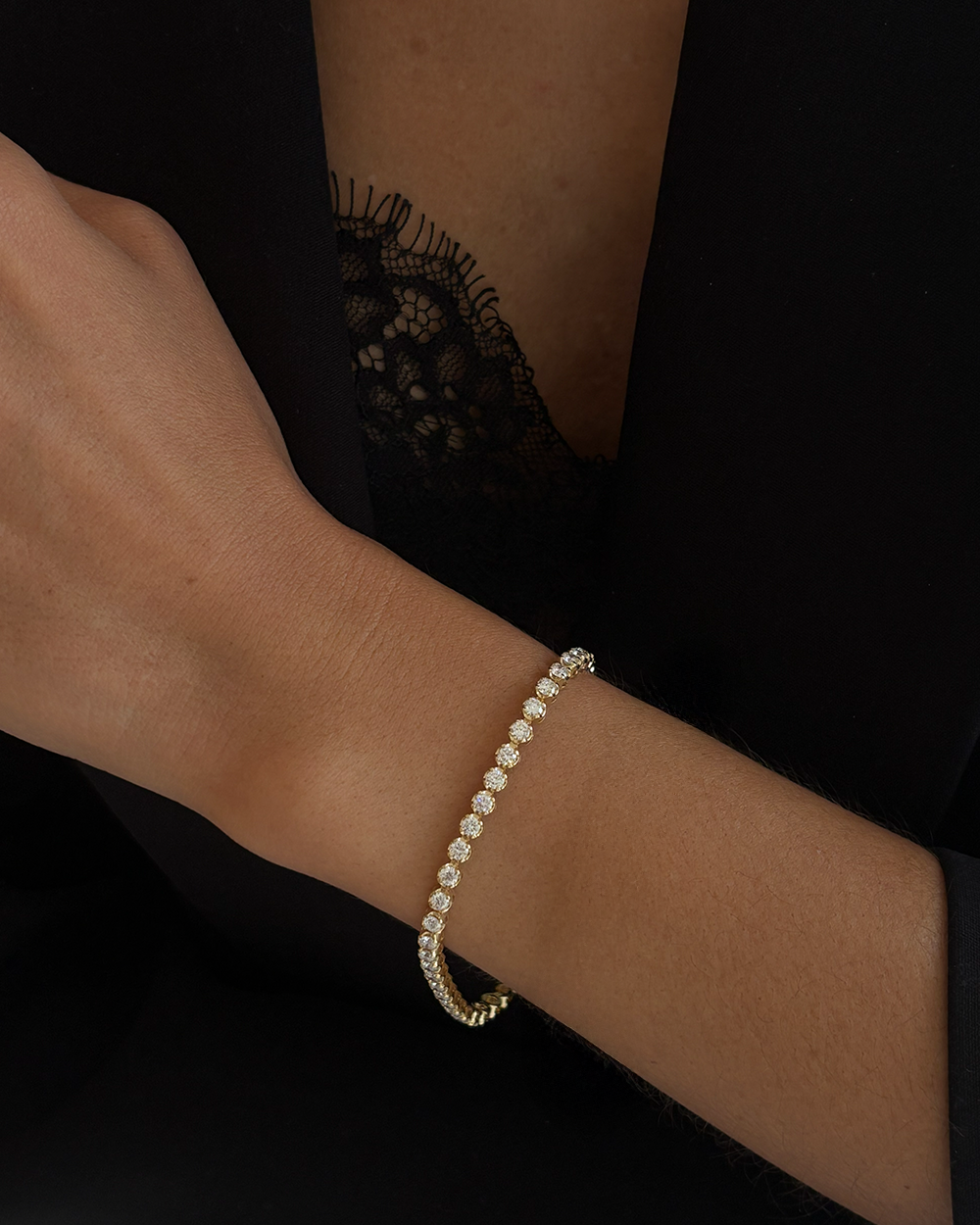 4.00ct Crown Set Tennis Bracelet - 18ct Yellow Gold