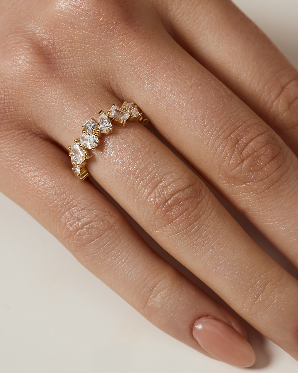 Seren Multicut Diamond Band