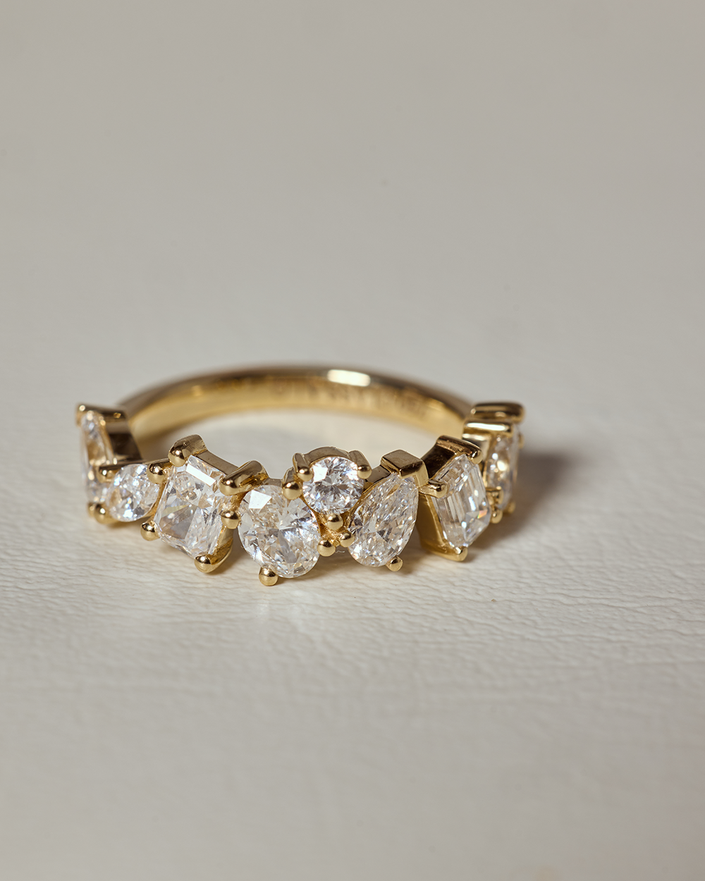 Seren Multicut Diamond Band