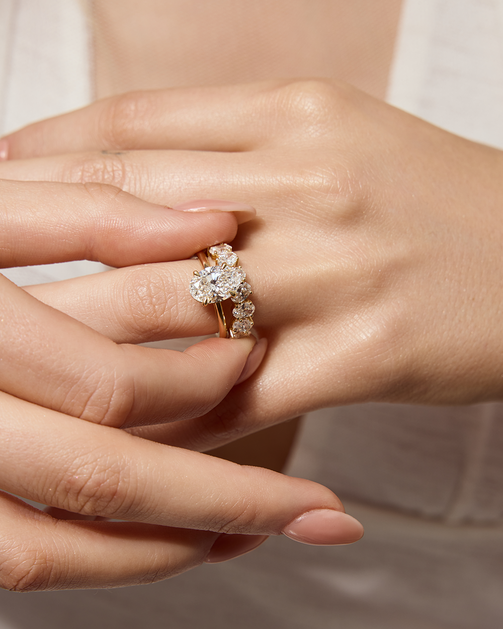 Odette Oval Diamond Band