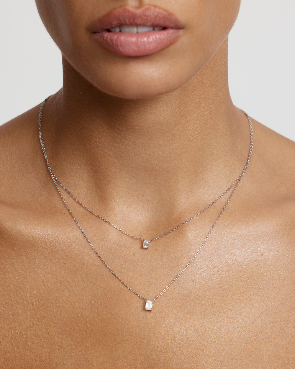 Emerald Solitaire Diamond Necklace
