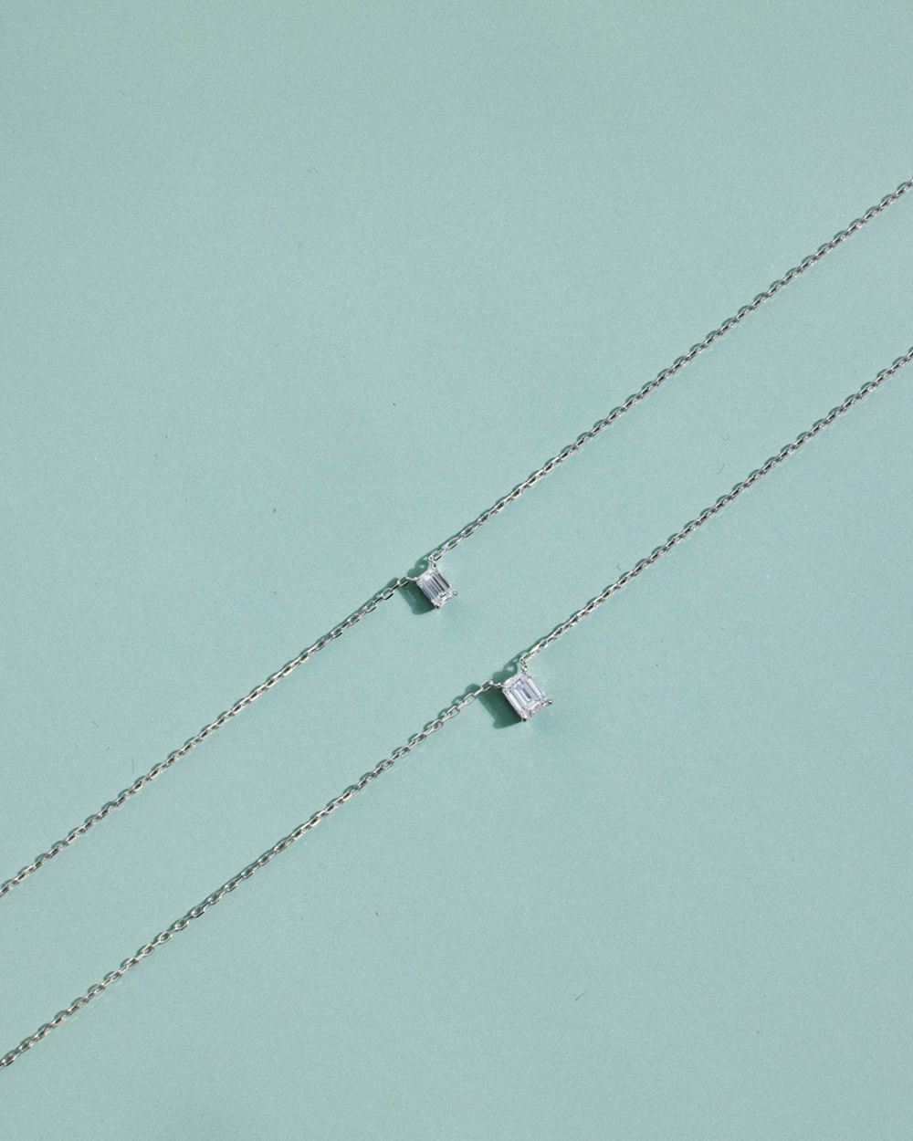 Emerald Solitaire Diamond Necklace