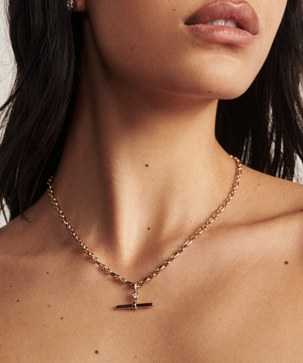 9ct yellow gold belcher chain necklace with T-bar pendant and clear stone