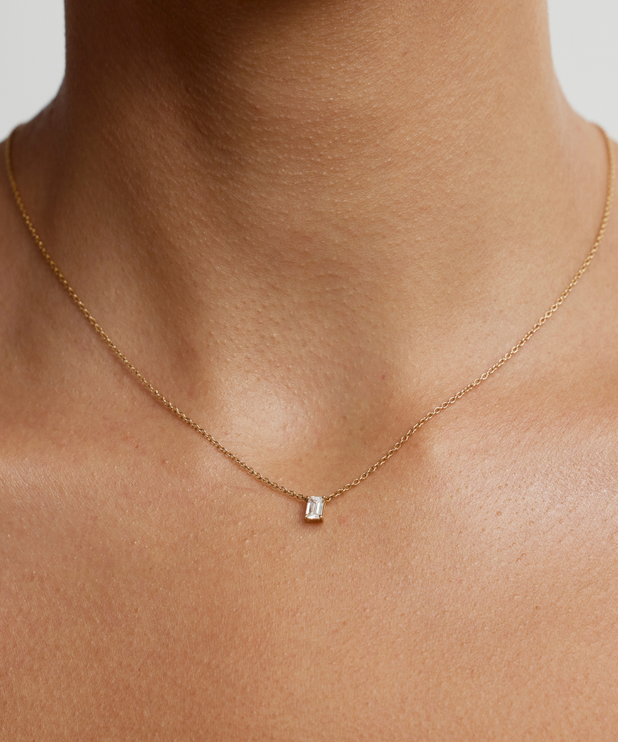 Emerald Solitaire Diamond Necklace