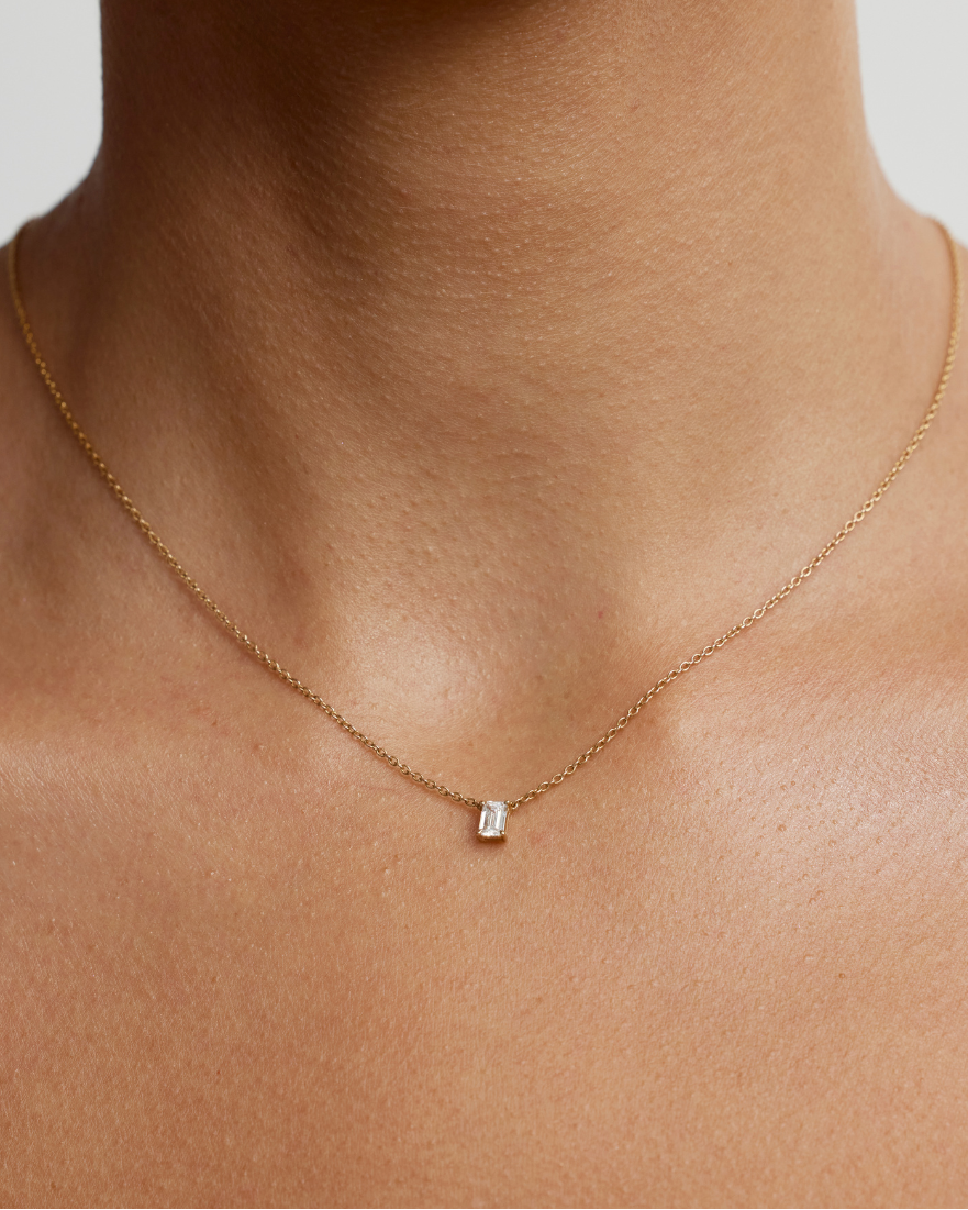 Emerald Solitaire Diamond Necklace