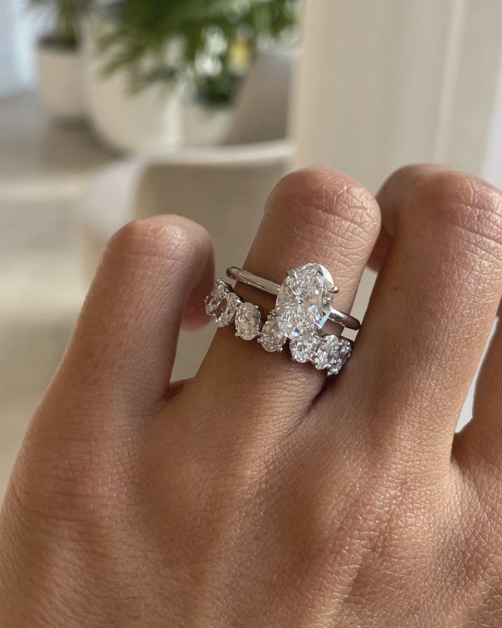 Odette Oval Diamond Band - White Gold
