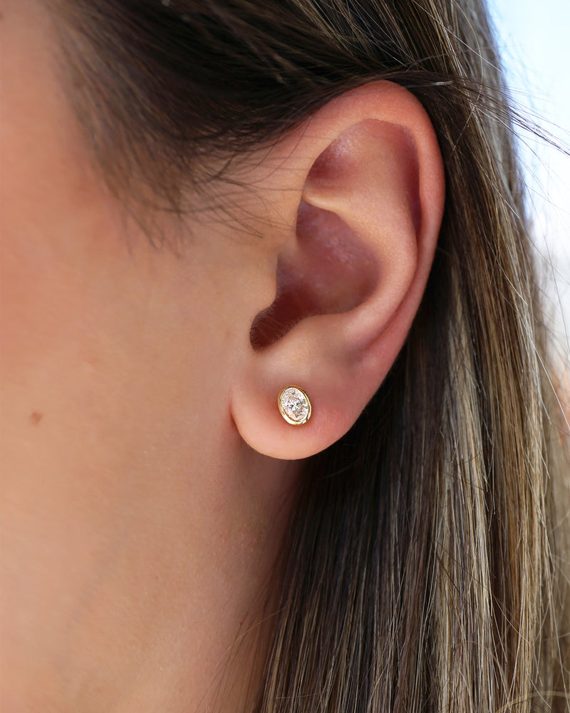 Oval Diamond Earrings - Bezel