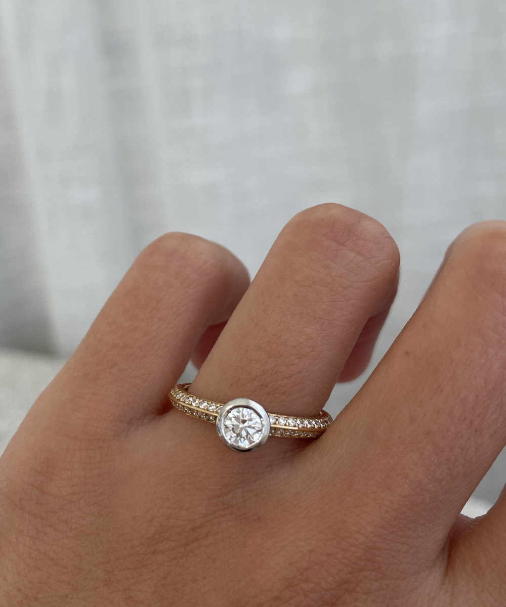 Two Tone Round Bezel Diamond Ring classajewellers
