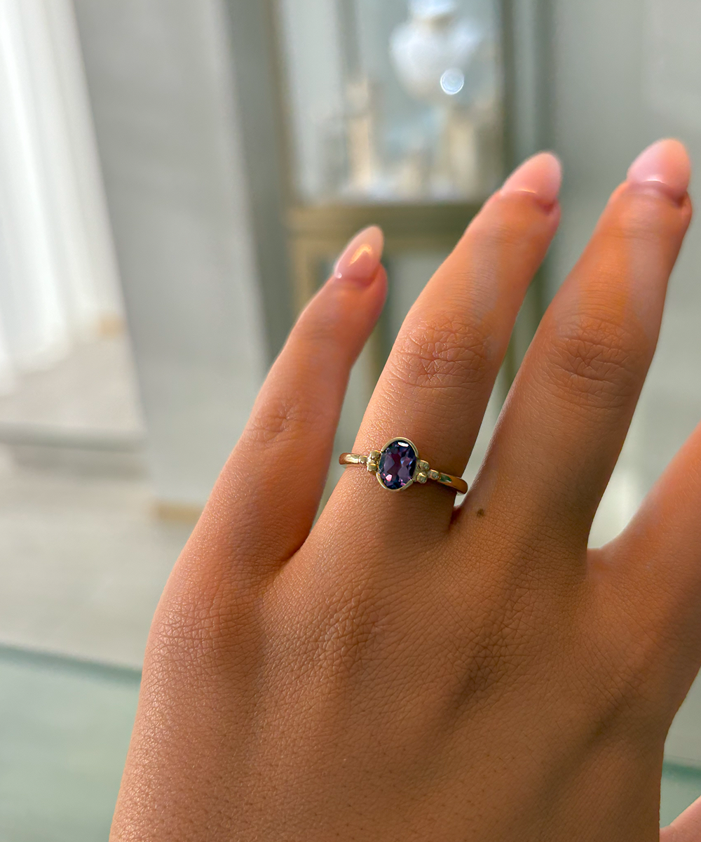 Oval Amethyst Ring